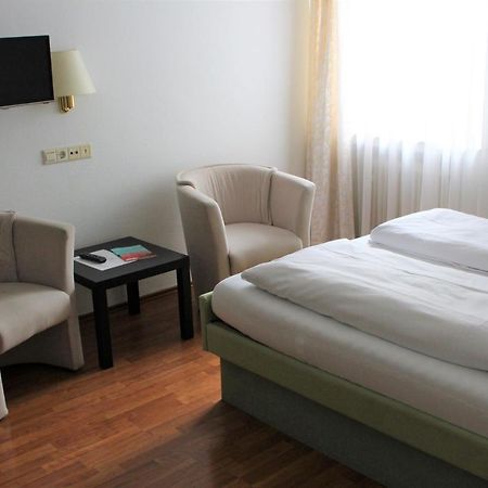 Hotel Ulmer Spatz Ngoại thất bức ảnh