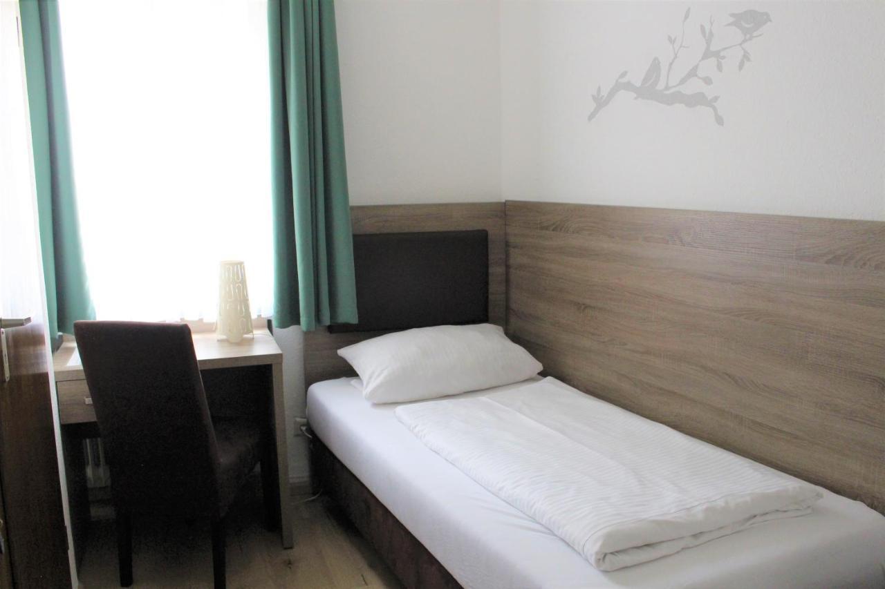Hotel Ulmer Spatz Ngoại thất bức ảnh