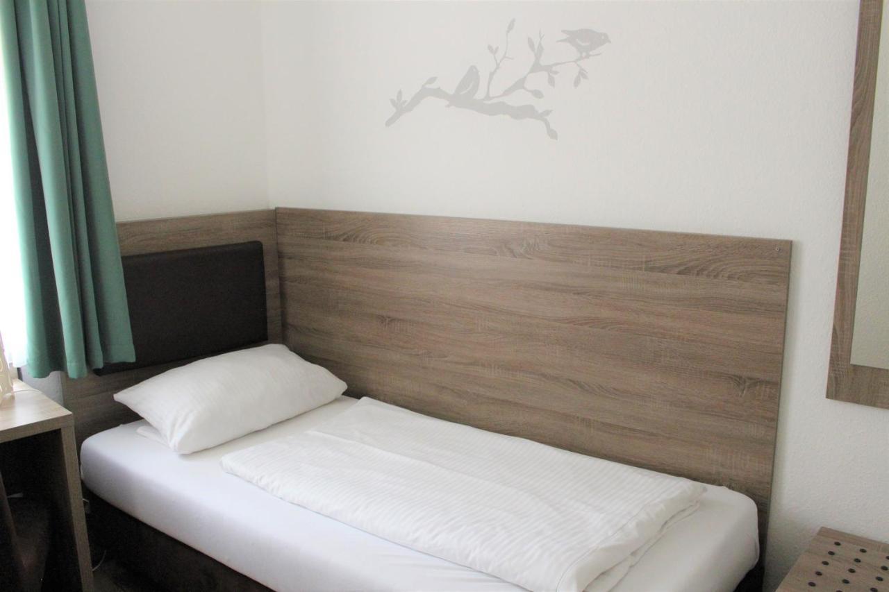Hotel Ulmer Spatz Ngoại thất bức ảnh